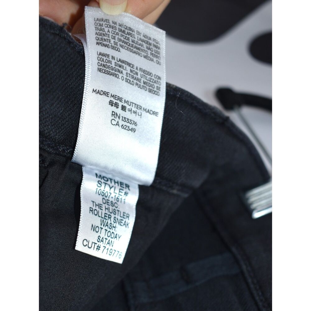 Mother NWT The Hustler Roller Sneak Jeans Wide Leg Not Today Satan Black Size 26 - Picture 12 of 15